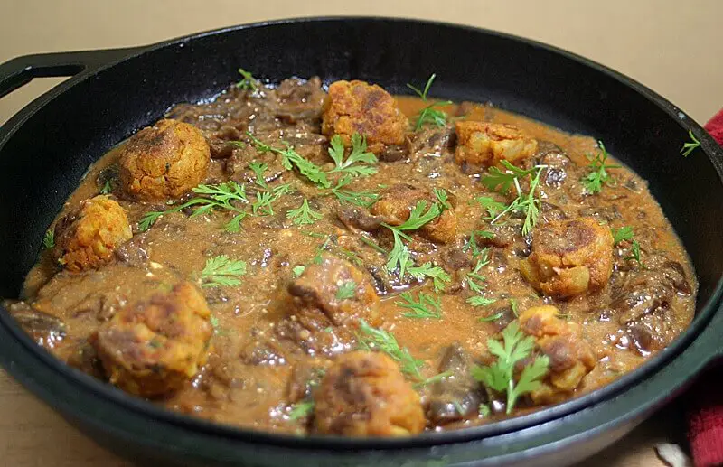 Baked Potato Ball Curry