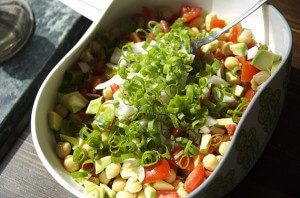 Avocado Tomato & Chickpea Salad