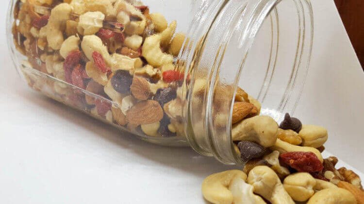 Trail Mix with Ningxia Wolfberries | @VeggieConverter